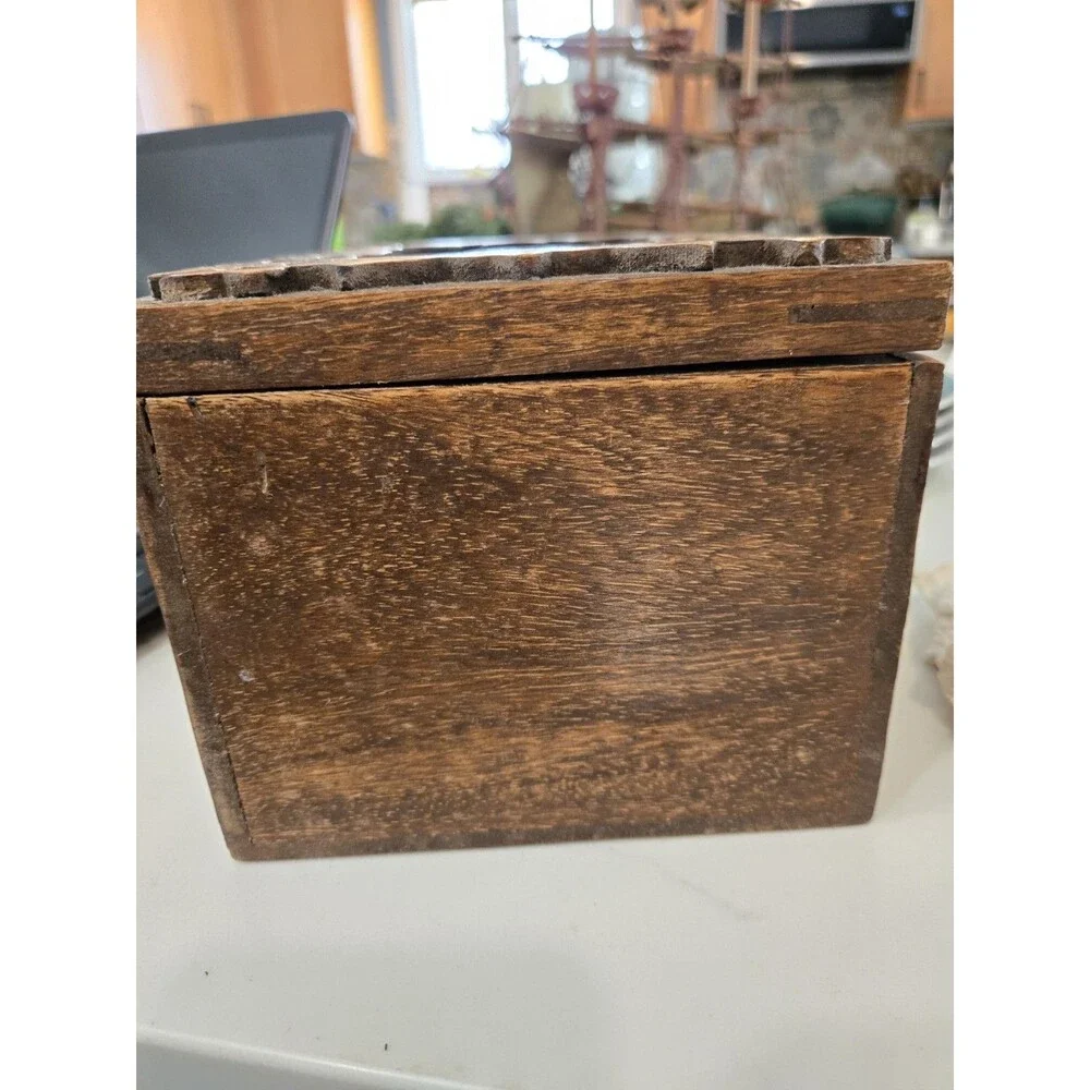 Vtg hand-carved wooden box - Keepsakes, Memories, Recipes Jewelry Trinket Box
